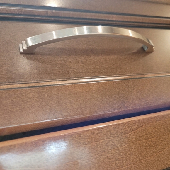 Cabinet & Drawer Hardware - Picture 3 of 4